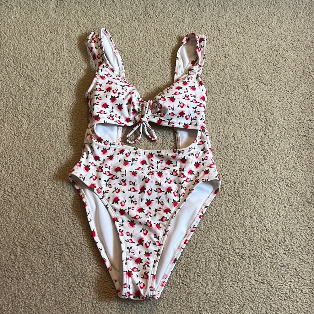 Xhilaration floral Open One Piece